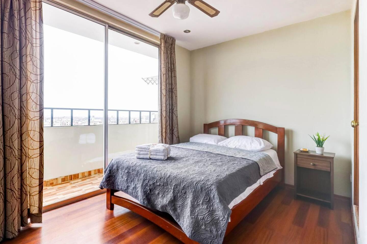 Apartamentos Estela En Alameda Colonial - 5Km Aeropuerto Jorge Chavez 利马 外观 照片